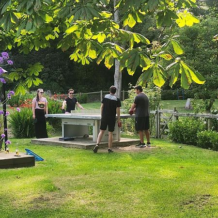 Red River Stables - Peaceful, Beautiful Grounds, Swimming Pool, Central Location For West Cornwall Camborne Exterior photo